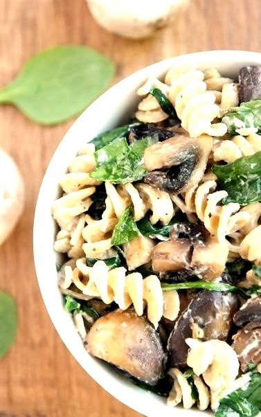 Goat Cheese Pasta with Spinach and Roasted Mushrooms