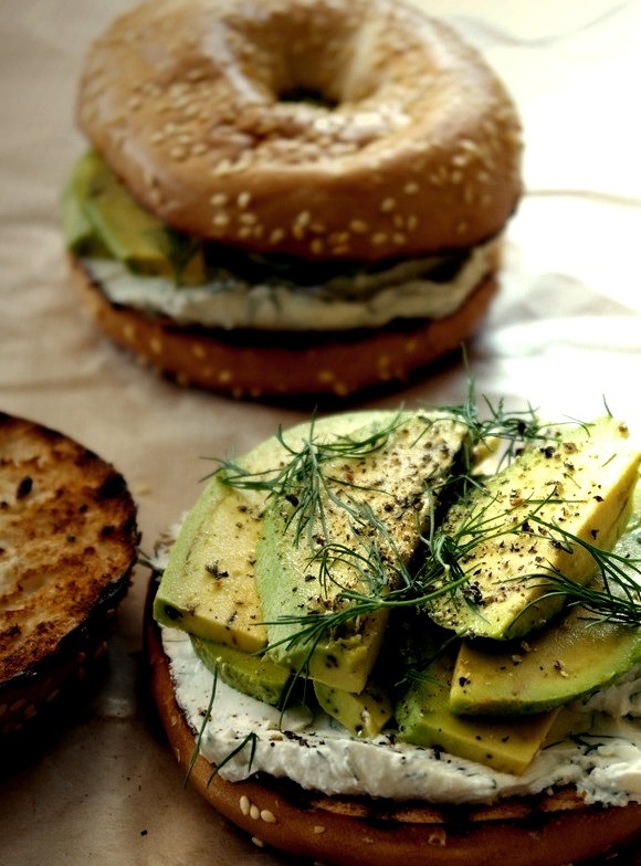 Toasted Bagel with Dill Cream Cheese and Avocado