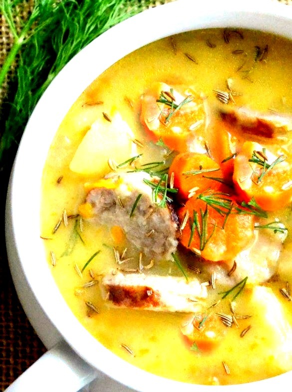 Cheddar and Bratwurst Soup with Pumpkin Ale